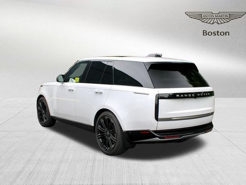 Used 2025 Land Rover Range Rover SE AWD/4WD image 5