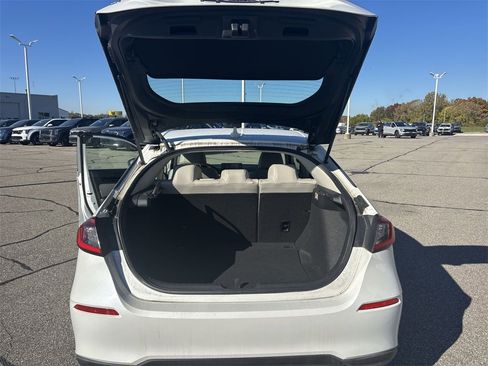 Used 2023 Honda Civic EX-L image 27