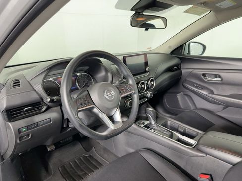 Used 2023 Nissan Sentra SV image 4