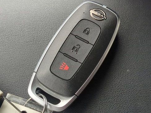 Used 2023 Nissan Ariya FWD image 27