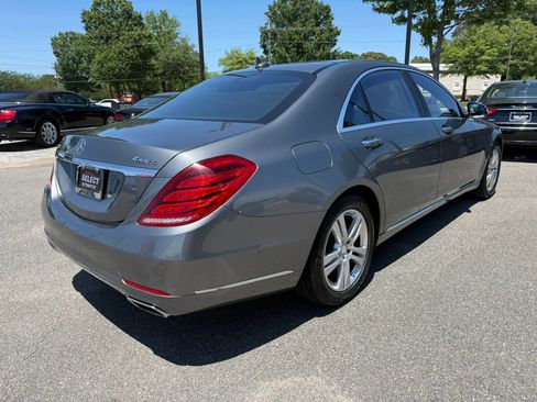 Used 2017 Mercedes-Benz S 550 4MATIC Sedan image 4