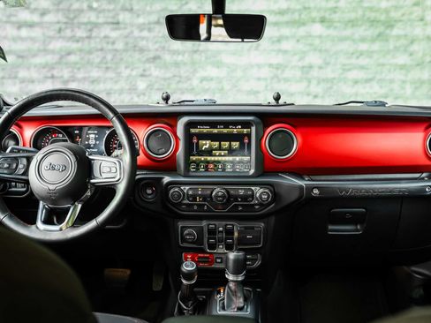 Used 2019 Jeep Wrangler Unlimited Rubicon image 25