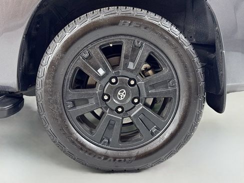 Used 2019 Toyota Sequoia TRD Sport w/ TRD Sport Premium Package AWD/4WD image 10