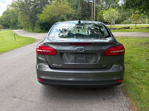 Used 2017 Ford Focus SE FWD image 7
