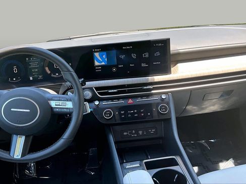 Used 2025 Hyundai Sonata SEL FWD image 7