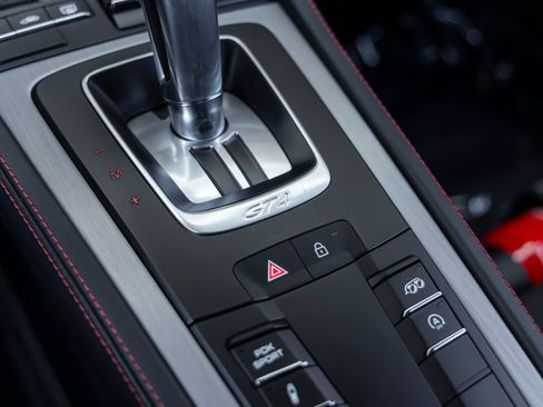 Certified 2023 Porsche 718 Cayman GT4 RWD image 50