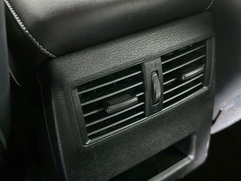 Used 2024 Mitsubishi Outlander SE AWD/4WD image 27