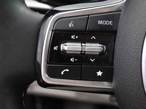 Used 2024 Kia Sorento S w/ Panoramic Sunroof Package FWD image 16