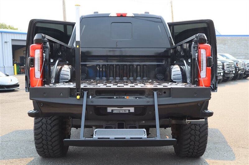 Used 2024 Ford F350 Platinum AWD/4WD image 40