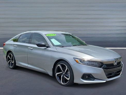 Used 2022 Honda Accord Sport image 2