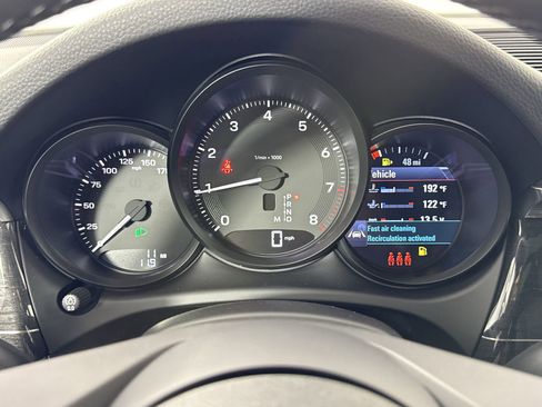 New 2025 Porsche Macan image 23