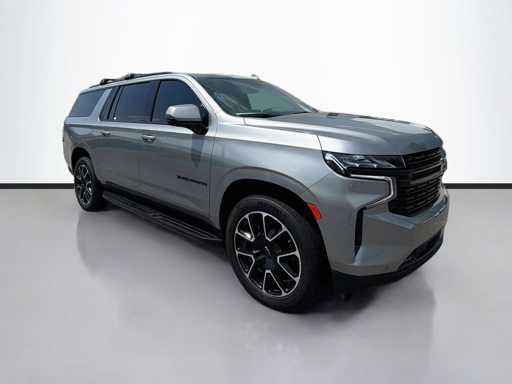 Used 2023 Chevrolet Suburban RST w/ Luxury Package RWD image 3