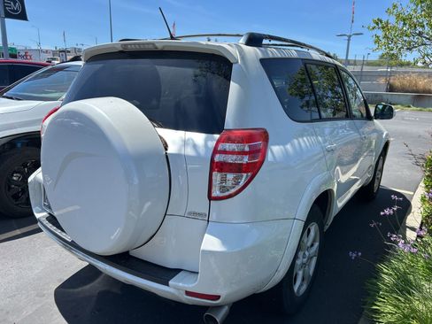 Used 2010 Toyota RAV4 Limited AWD/4WD image 4