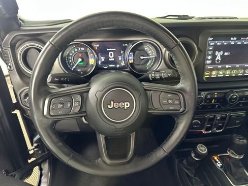 Used 2023 Jeep Wrangler Unlimited w/ Cold Weather Group image 14