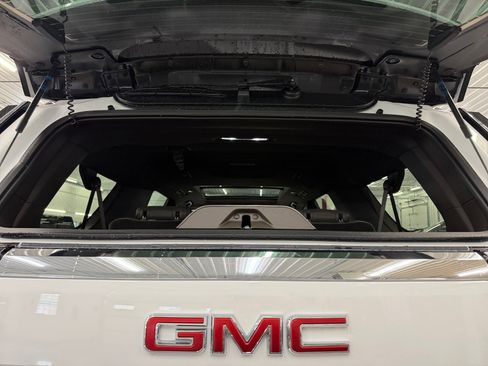 New 2026 GMC Yukon XL Elevation w/ Elevation Premium Package image 36