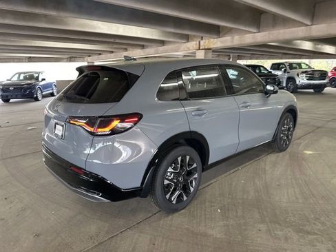 Used 2026 Honda HR-V EX-L image 4