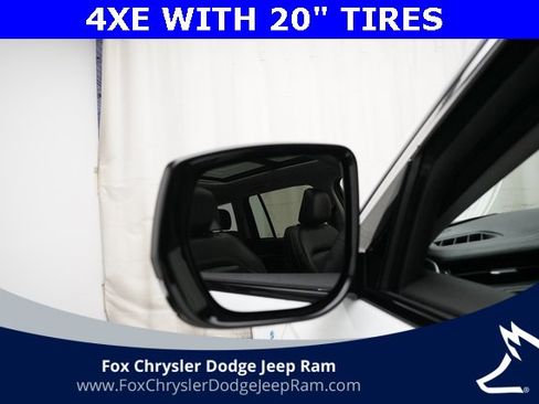 Used 2023 Jeep Grand Cherokee 4WD 4xe image 25