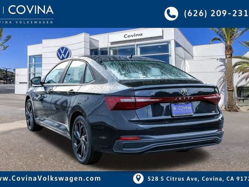 New 2026 Volkswagen Jetta SE image 5