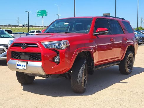 Used 2023 Toyota 4Runner TRD Off-Road Premium w/ Off Road Premium Plus Package AWD/4WD image 2