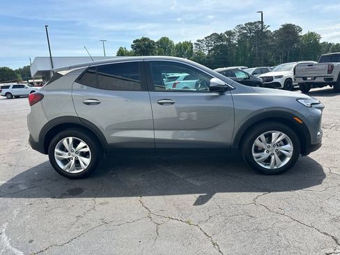 Used 2024 Buick Encore GX Preferred w/ Comfort Package FWD image 5