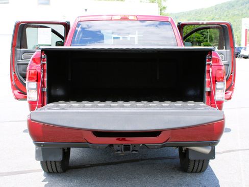Used 2024 RAM 2500 Big Horn w/ Night Edition AWD/4WD image 24
