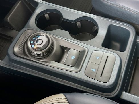 Used 2025 Ford Maverick Lariat w/ 4K Tow Package image 16