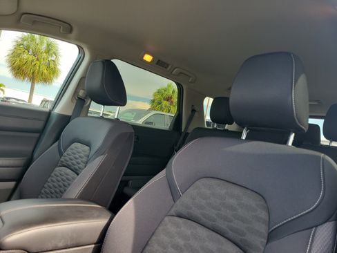 Used 2024 Nissan Pathfinder SV FWD image 20