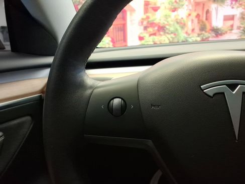 Used 2021 Tesla Model 3 Standard Range Plus RWD image 30