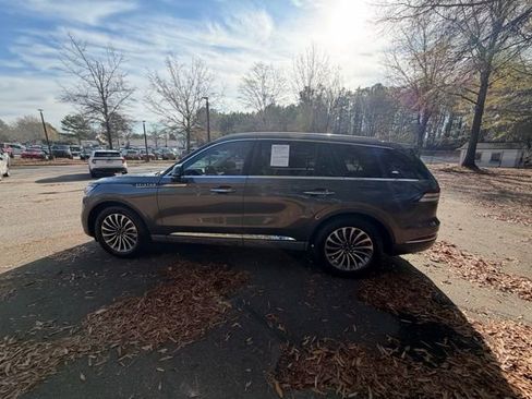 Used 2020 Lincoln Aviator Reserve w/ Equipment Group 201A image 3