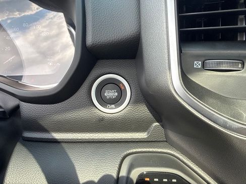 New 2026 RAM 1500 Big Horn AWD/4WD image 15
