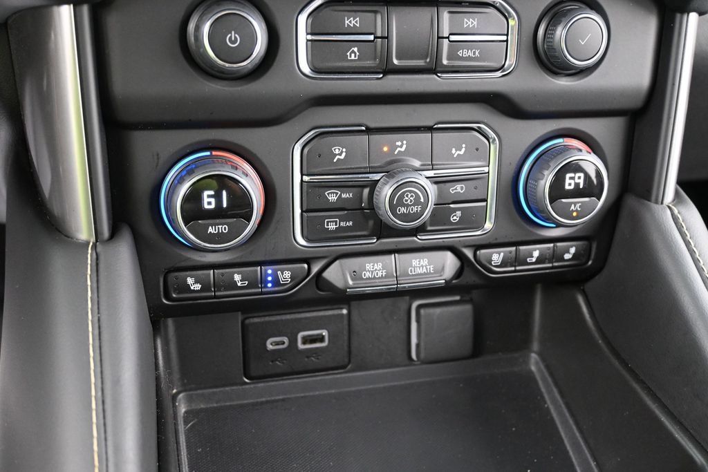 Used 2023 Chevrolet Tahoe Premier w/ Advanced Technology Package AWD/4WD image 15