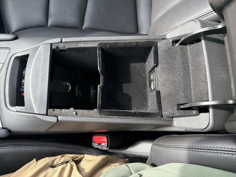 Used 2022 Cadillac XT6 Premium Luxury image 26