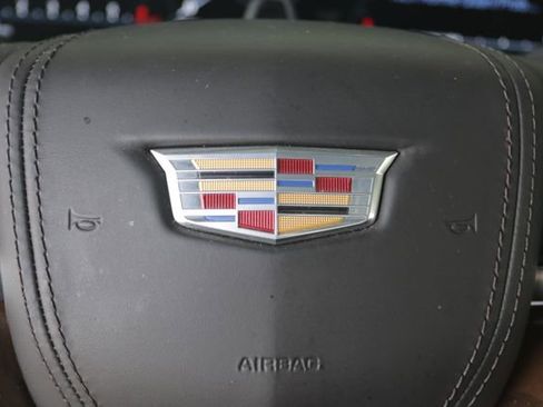 Certified 2023 Cadillac Escalade Sport Platinum w/ LPO, ONYX Package image 15