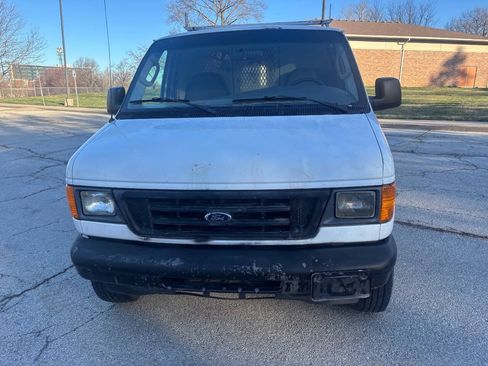 Used 2007 Ford E-250 and Econoline 250 Extended RWD image 5