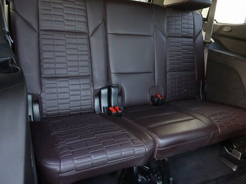 Certified 2021 Cadillac Escalade Sport Platinum AWD/4WD image 17