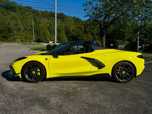 Used 2023 Chevrolet Corvette Stingray Premium Conv RWD image 15