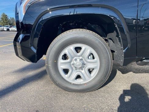 New 2026 Toyota Tundra SR image 19