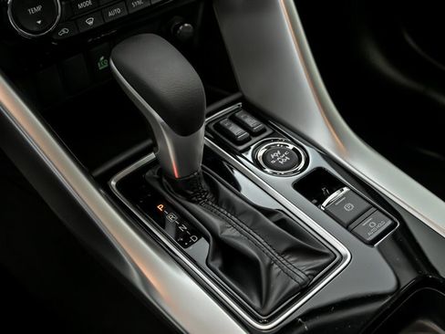 New 2026 Mitsubishi Eclipse Cross SE image 24