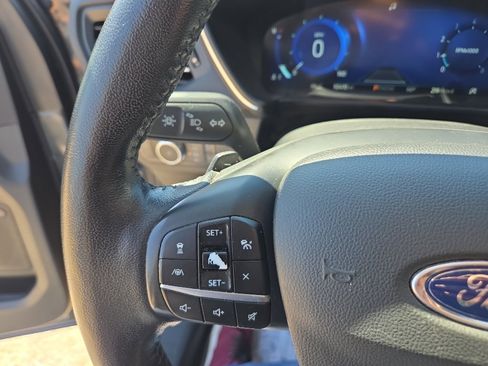 Used 2020 Ford Escape Titanium AWD/4WD image 33