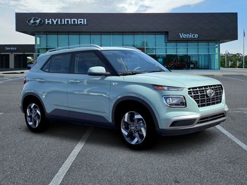New 2026 Hyundai Venue SEL FWD image 29