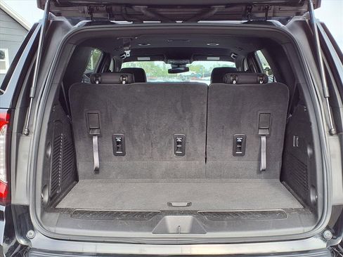 Used 2024 GMC Yukon SLE image 19