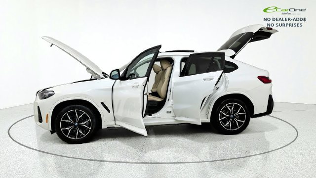 Used 2025 BMW X4 xDrive30i AWD/4WD image 15