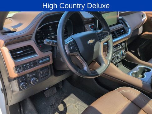 Used 2024 Chevrolet Tahoe High Country AWD/4WD image 10