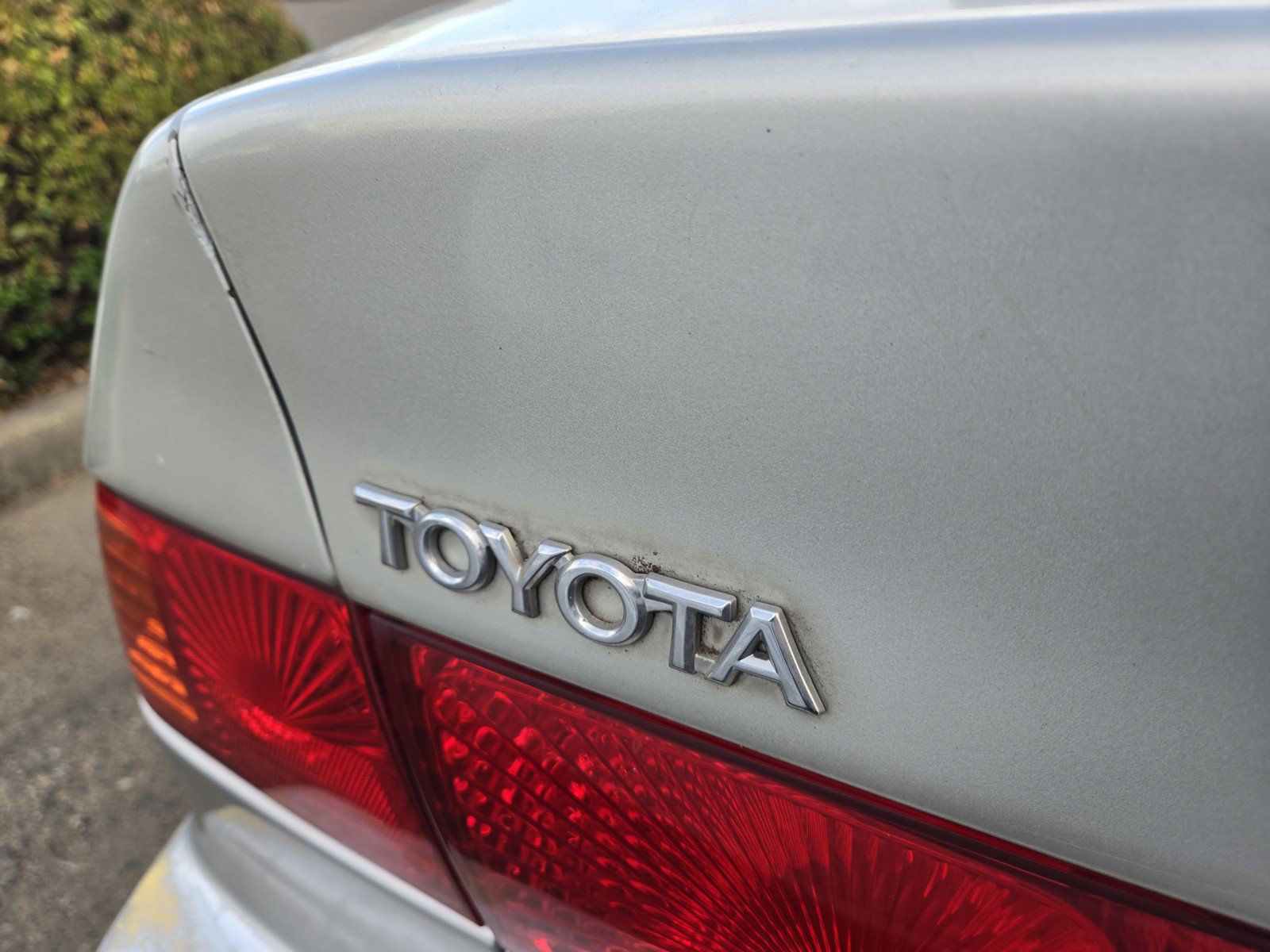 Used 2000 Toyota Camry CE w/ Value Pkg 1 FWD image 10