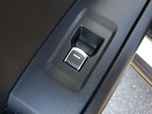 Used 2023 Honda Accord EX image 12