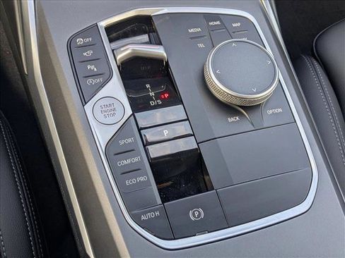 Used 2025 BMW 230i 230i w/ Convenience Package image 12