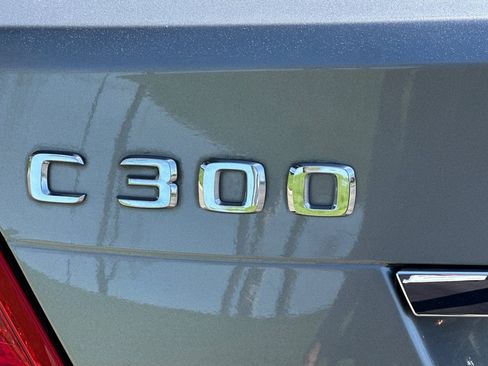 Used 2010 Mercedes-Benz C 300 Sport image 34
