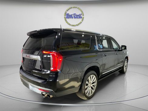 Used 2022 GMC Yukon XL Denali image 5