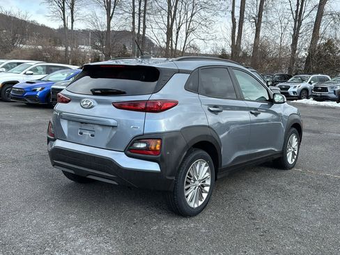 Used 2021 Hyundai Kona SEL w/ Winter Weather Package image 3