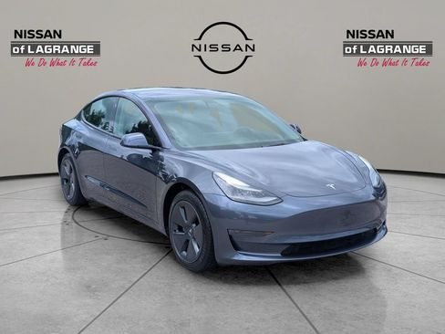 Used 2021 Tesla Model 3 Standard Range Plus RWD image 3